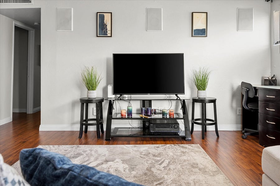 Kick back, relax, and catch up on your favorite TV series or simply rest your feet on this inviting couch, embracing moments of relaxation and comfort in perfect harmony.