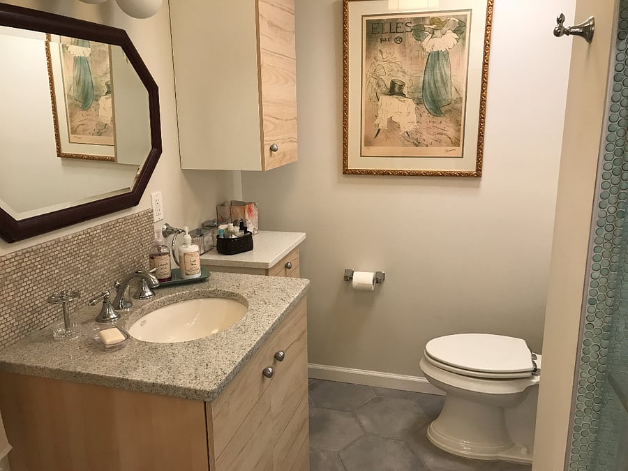 Bathroom with plush towels, soap,  shampoo, conditioner
