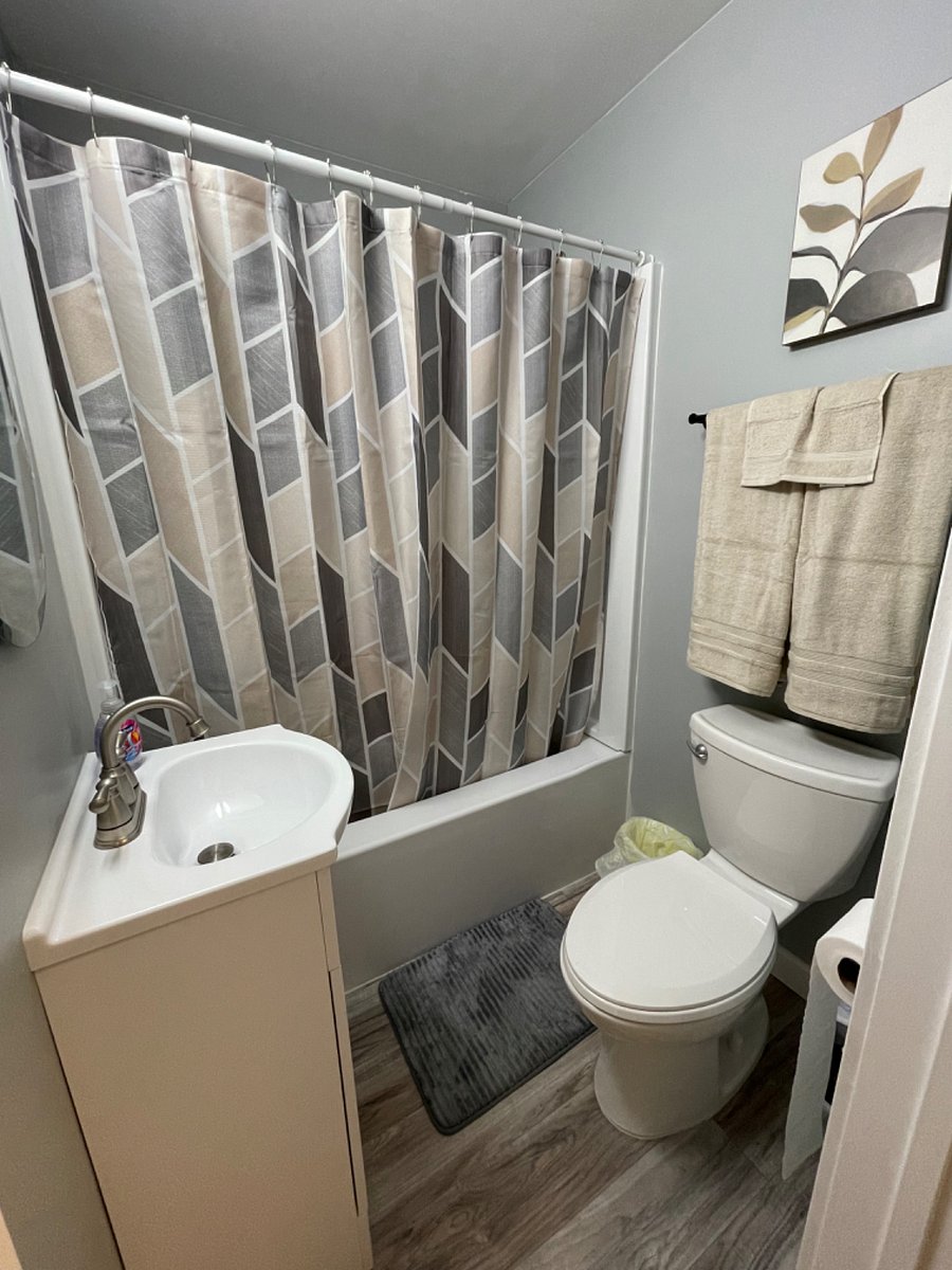 Unit #2 bathroom