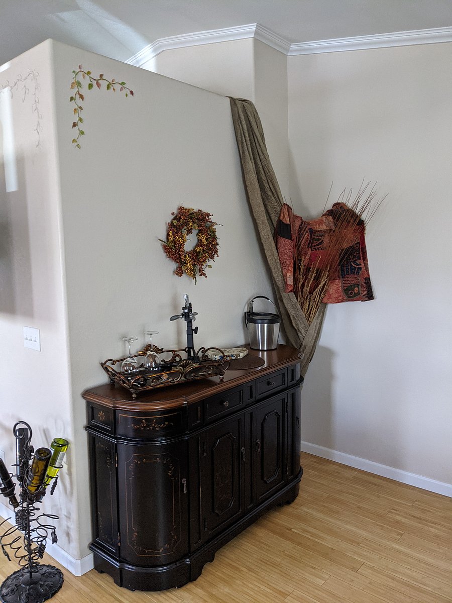 beverage area across from dinning