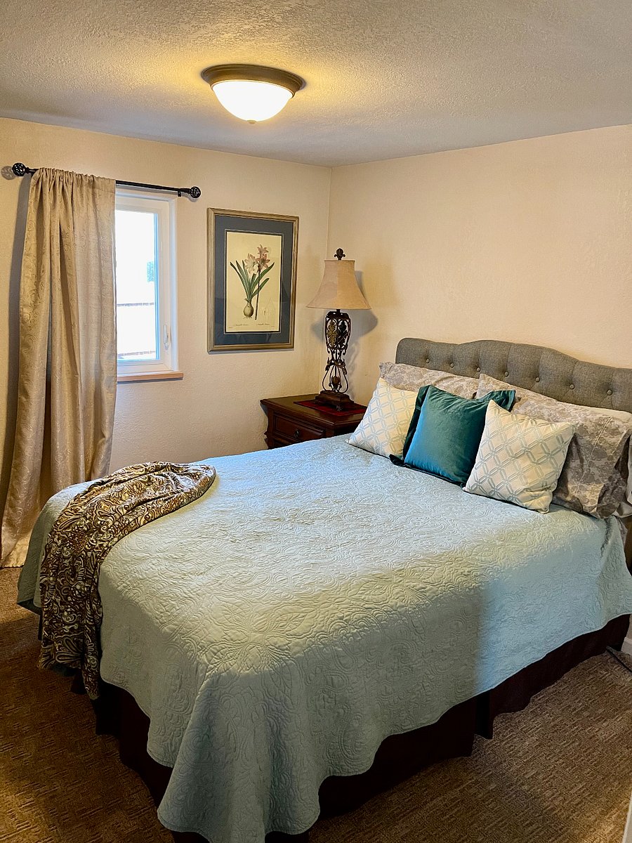 Second guest room