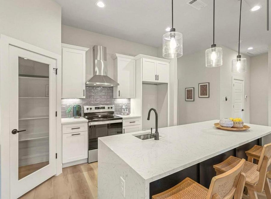 Furnished Finder property 638931_1 photo 3