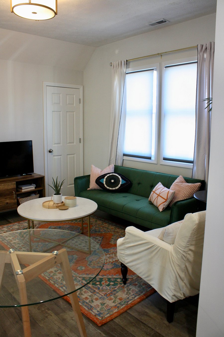 Living Room featuring a 55 inch TV with Roku for streaming