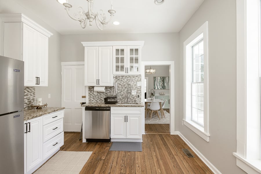 Chef's kitchen- fully updated and stocked
