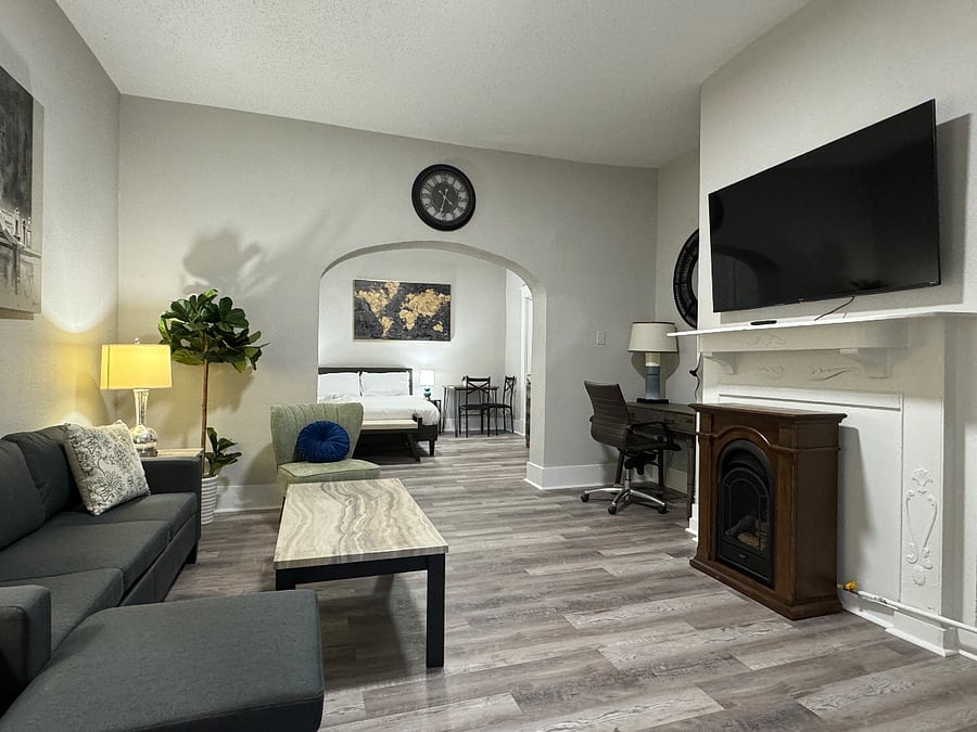 Furnished Finder property 639066_2 photo 3