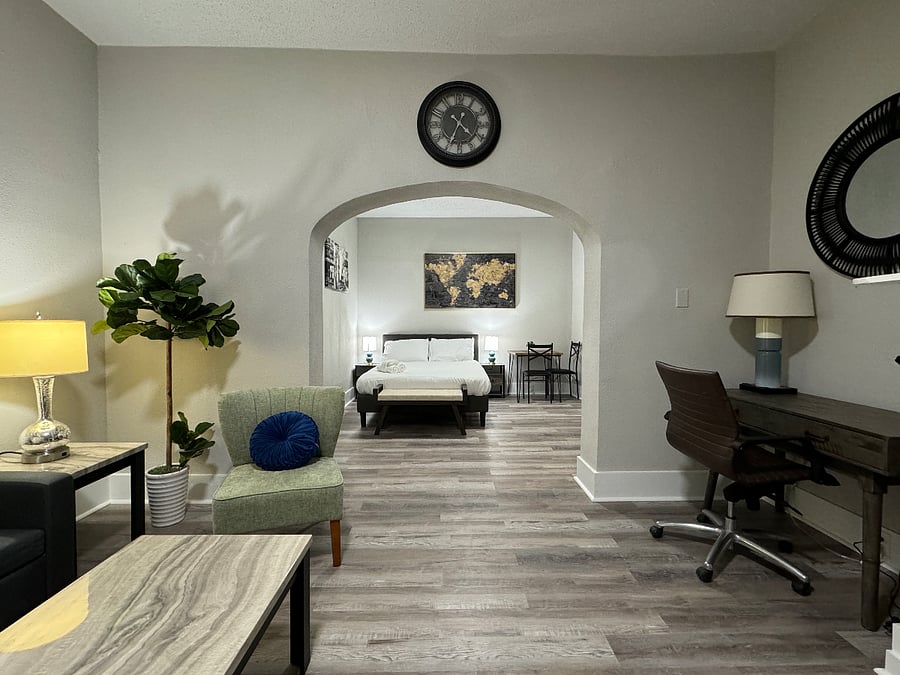 Furnished Finder property 639066_2 photo 6