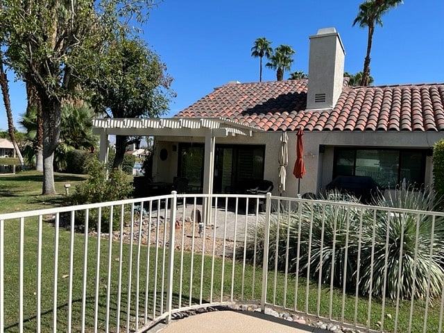 Virew of patio from pool