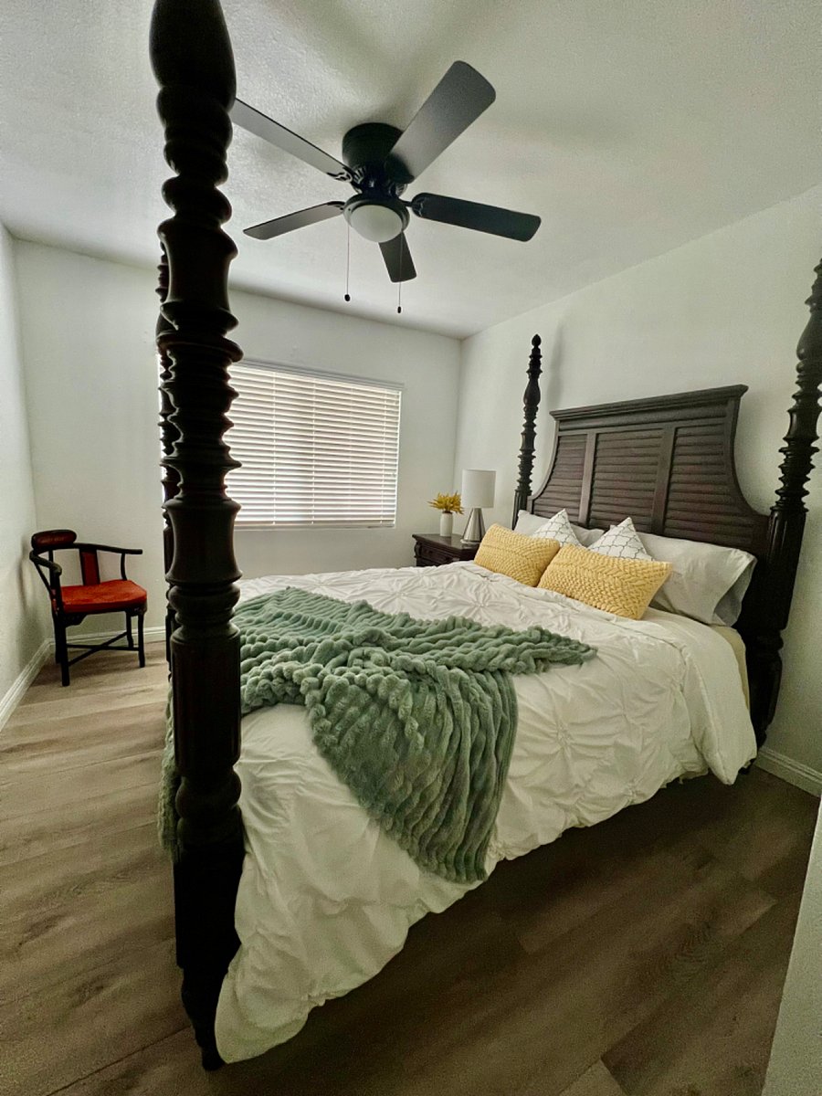 Queen size bed