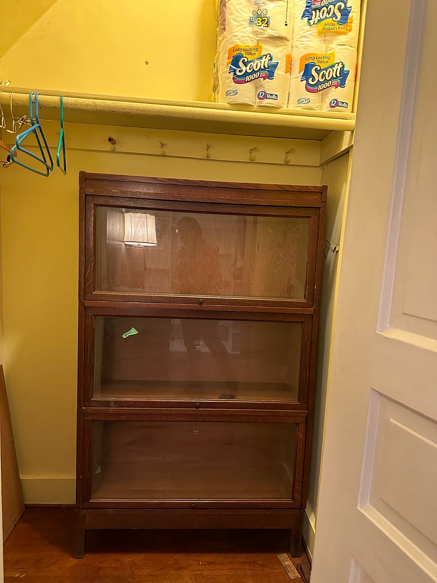 Closet in the 2nd bedroom