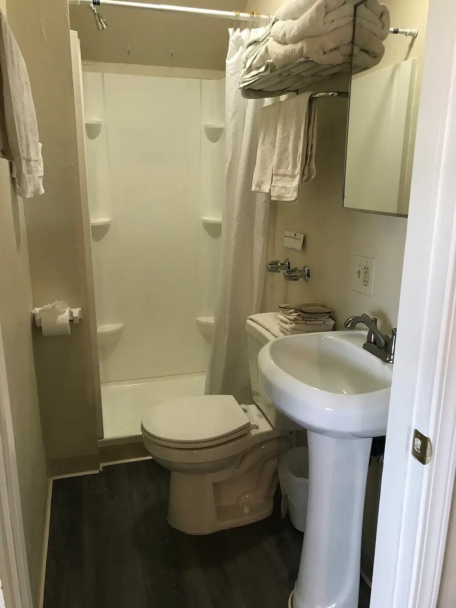 Furnished Finder property 639500_1 photo 25