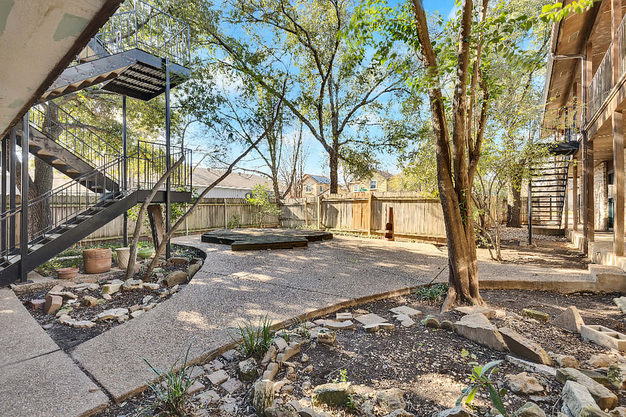 Furnished Finder property 639509_1 photo 25