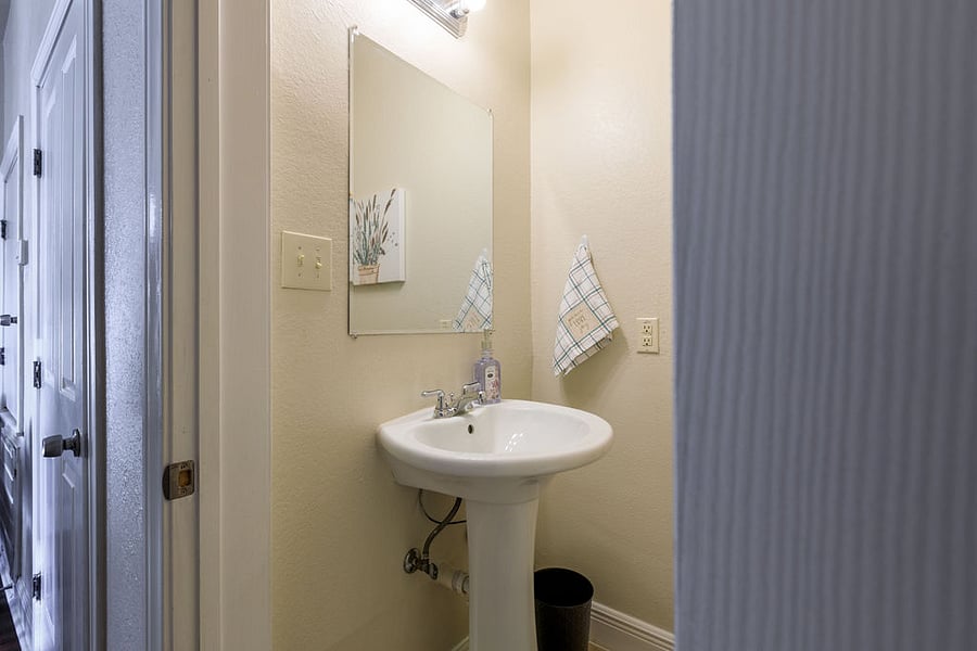 Furnished Finder property 639581_1 photo 21