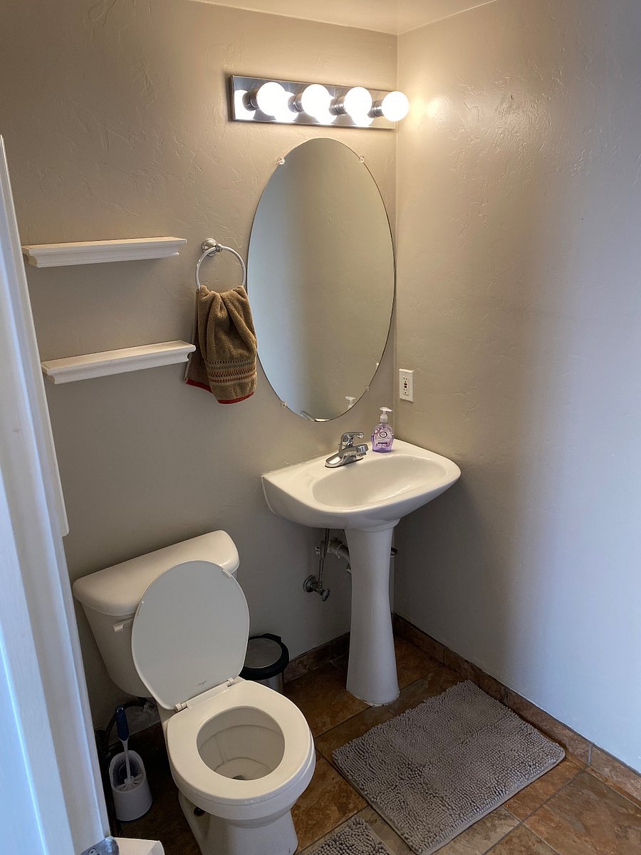 Downstairs half bath