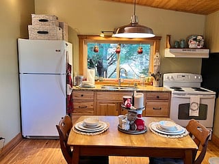 Furnished Finder property 639664_1 photo 12