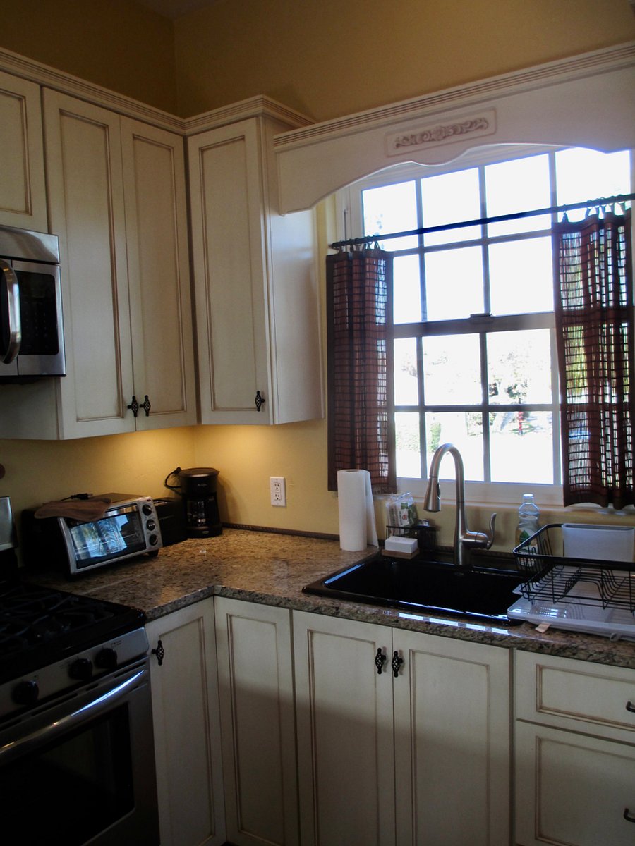 Lovely second story neighborhood view right outside your kitchen window.  Best view in Talmadge!  