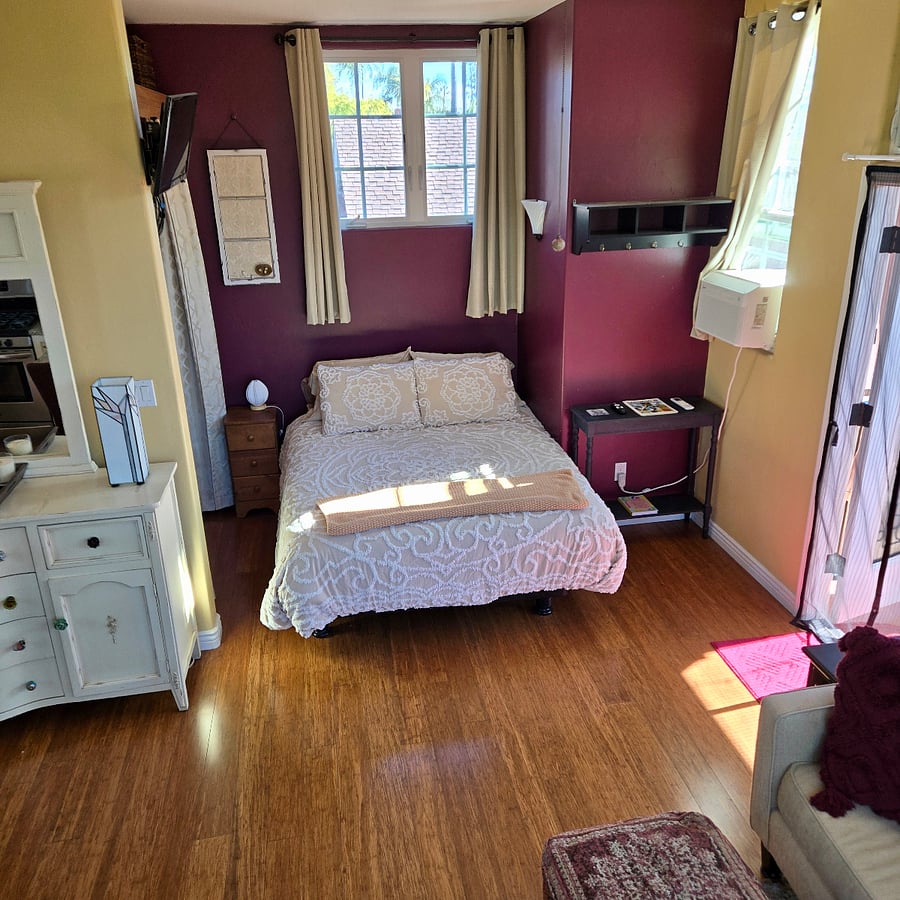 We've added a Queen size bed to the bedroom alcove!