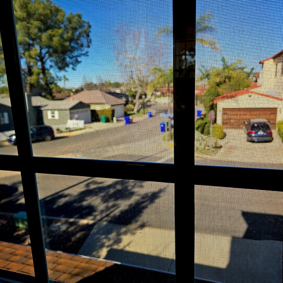 Fabulous 2nd story view out of your kitchen window. Almost makes one want to wash dishes! Lovely airflow, too!