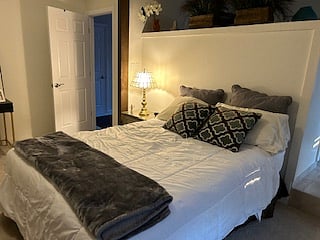 Queen size Bed