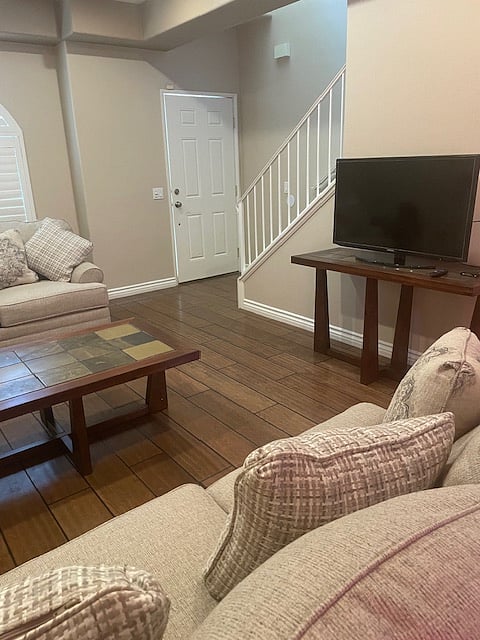 Furnished Finder property 639954_1 photo 12