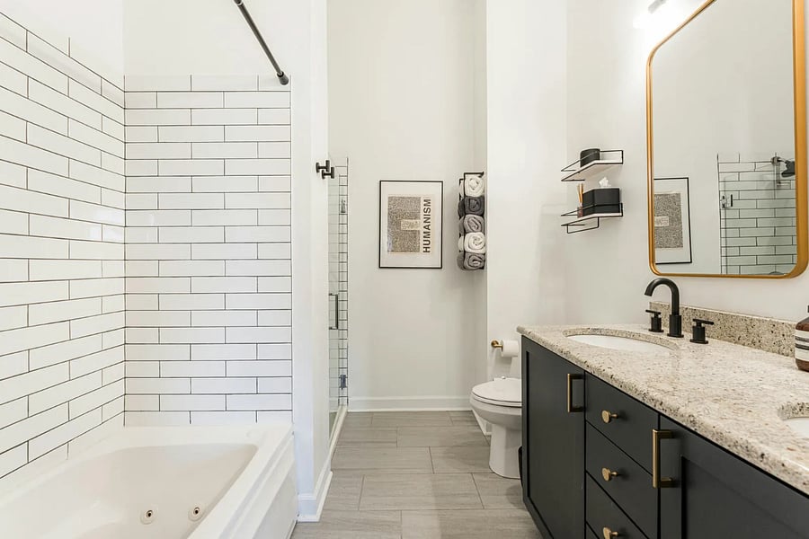 Primary bedroom ensuite bathroom
