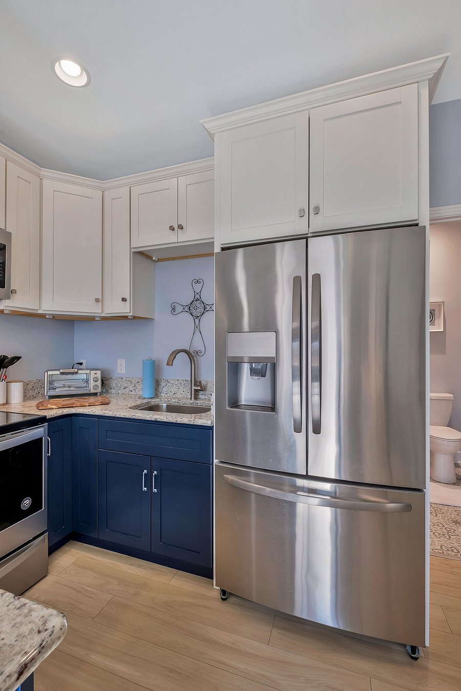 Full kitchen!