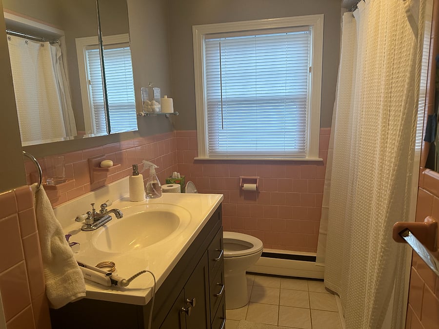 Main Level Bath