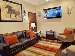 Furnished Finder property 640160_1 photo 3