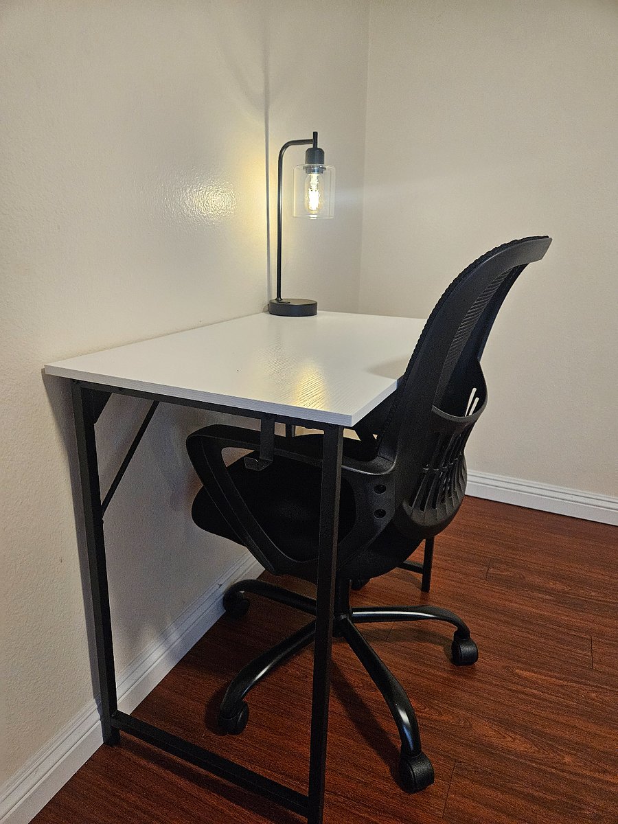 Room #3 - A cozy workspace to spark creativity and productivity.