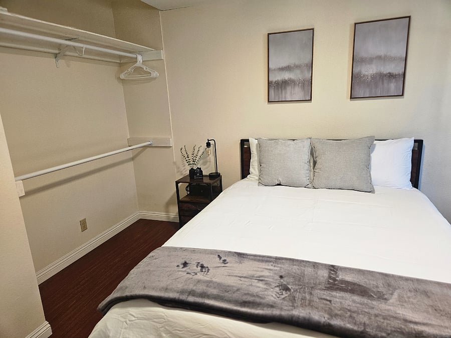 Furnished Finder property 640168_1 photo 9