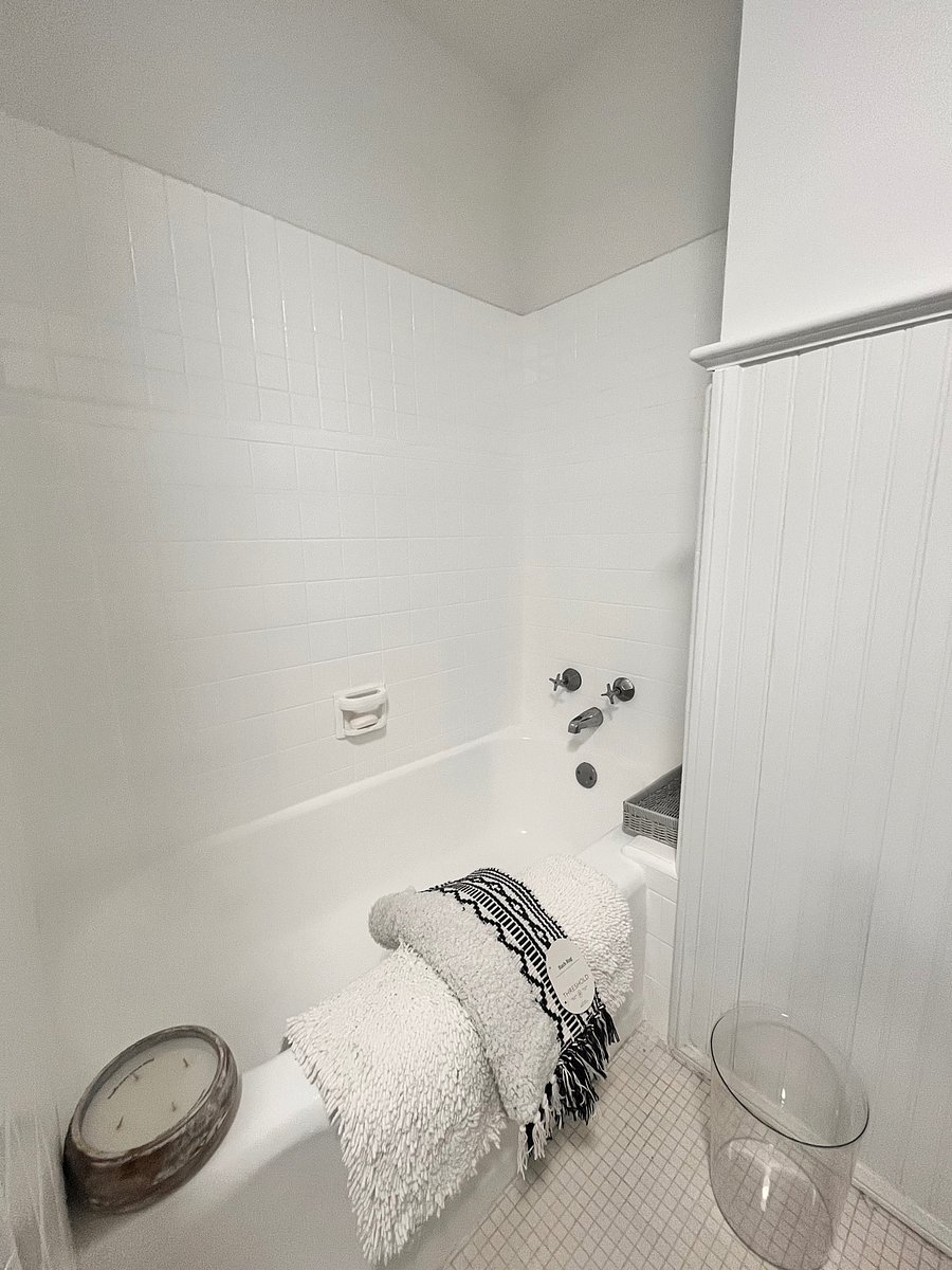 Furnished Finder property 640171_1 photo 20