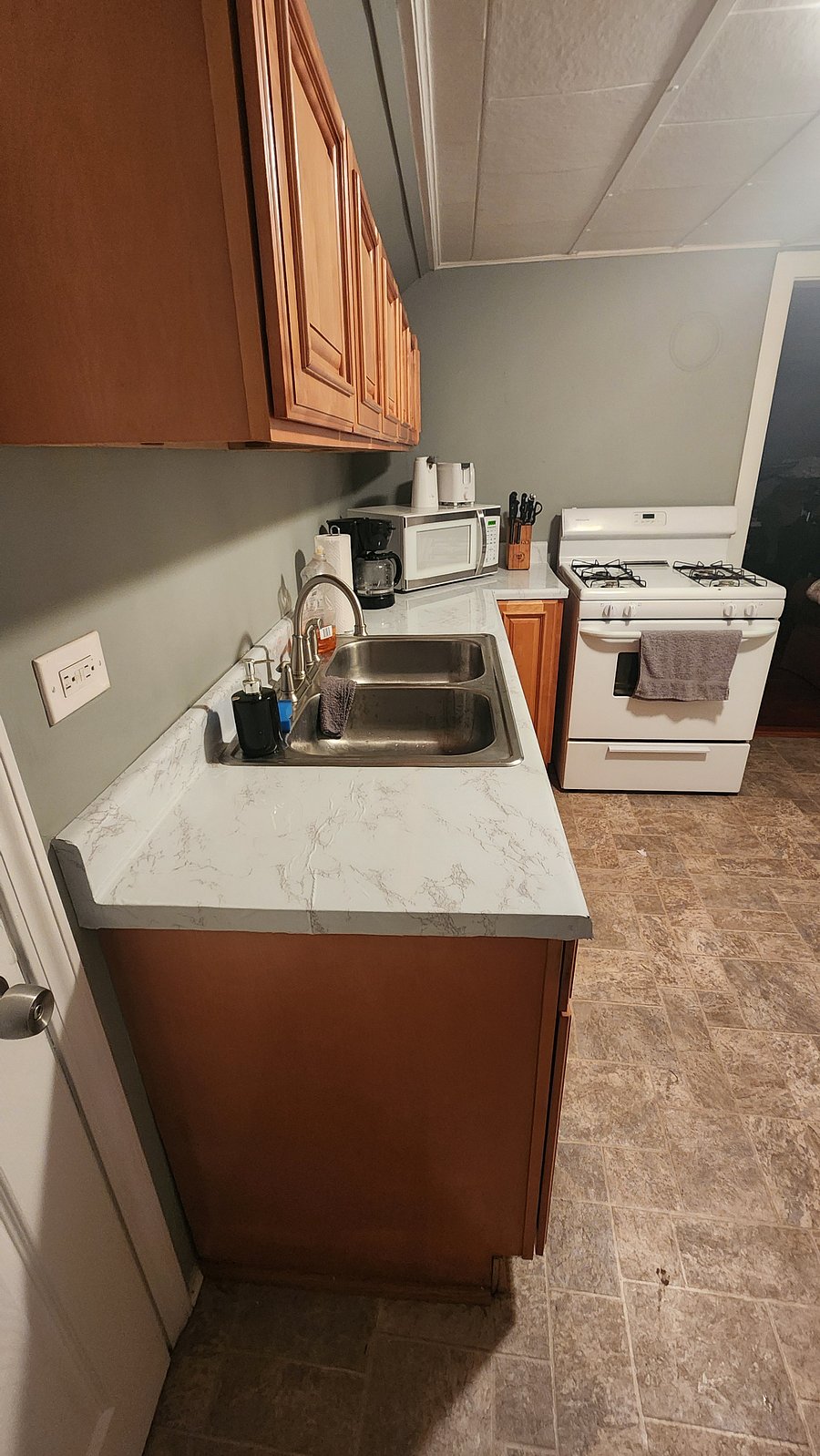 Furnished Finder property 640200_1 photo 4