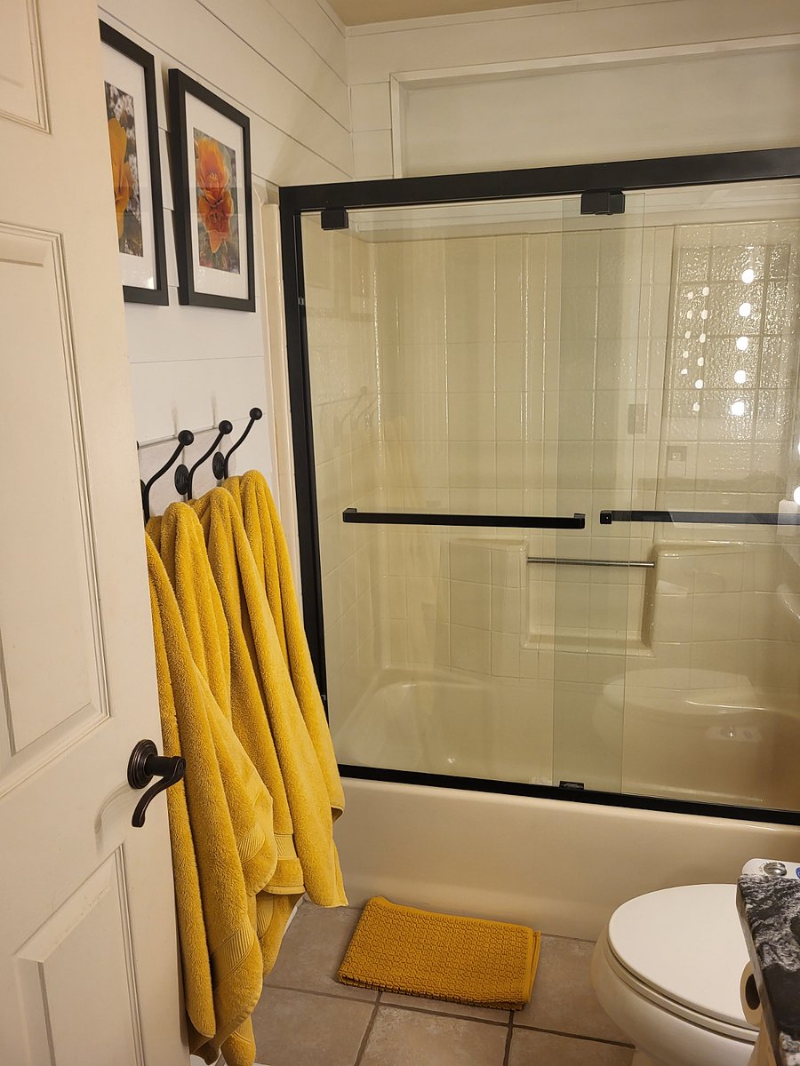 Furnished Finder property 640233_1 photo 25