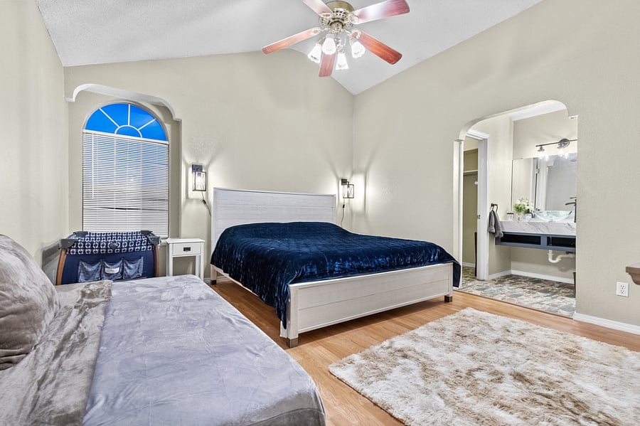 Furnished Finder property 640259_1 photo 16