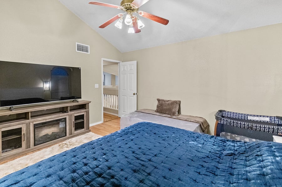 Furnished Finder property 640259_1 photo 17