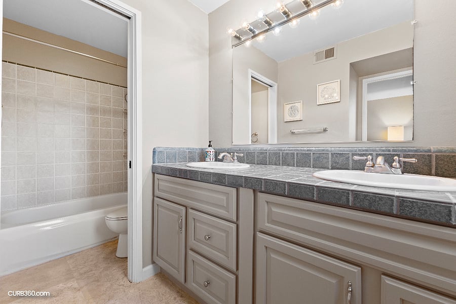 Furnished Finder property 640260_1 photo 12