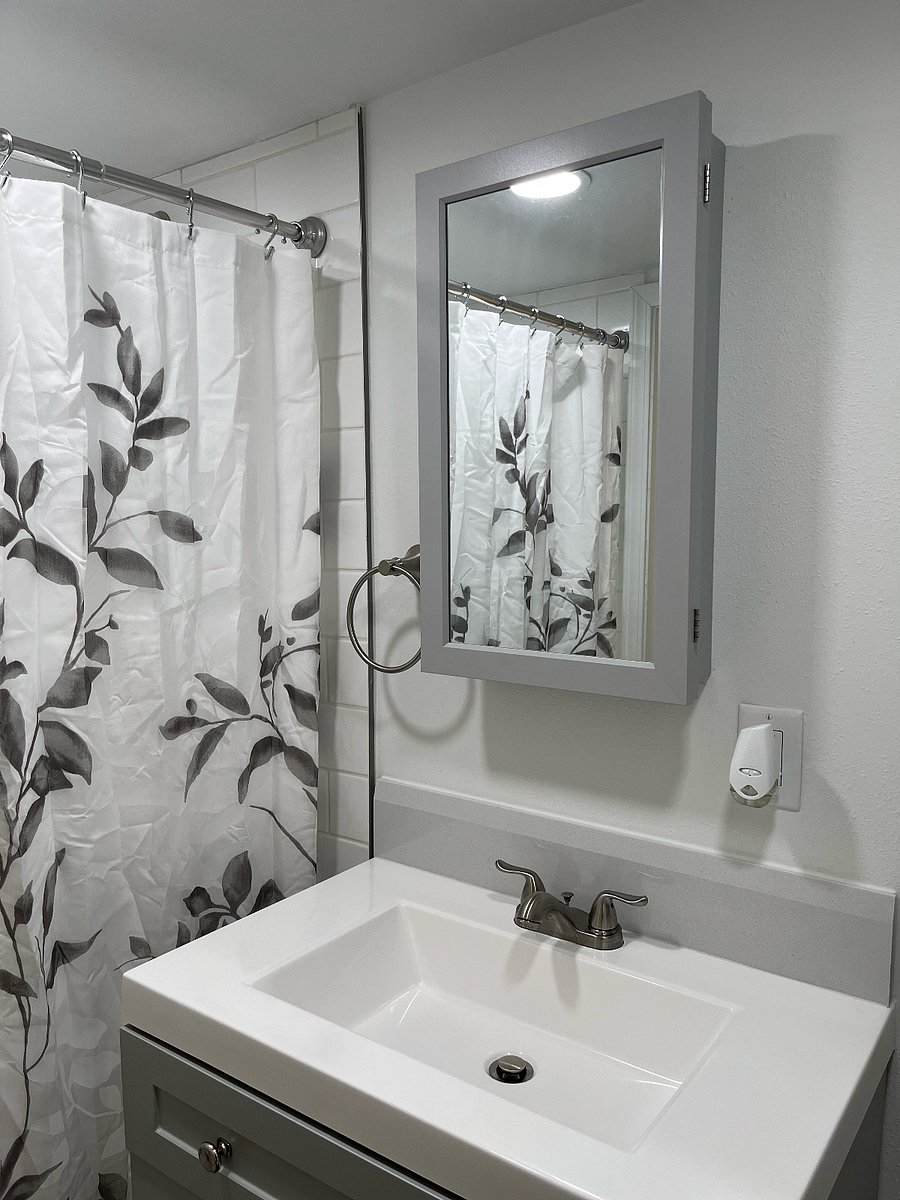 Furnished Finder property 640314_2 photo 24