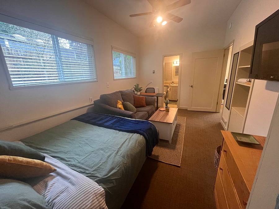 Furnished Finder property 640601_1 photo 3
