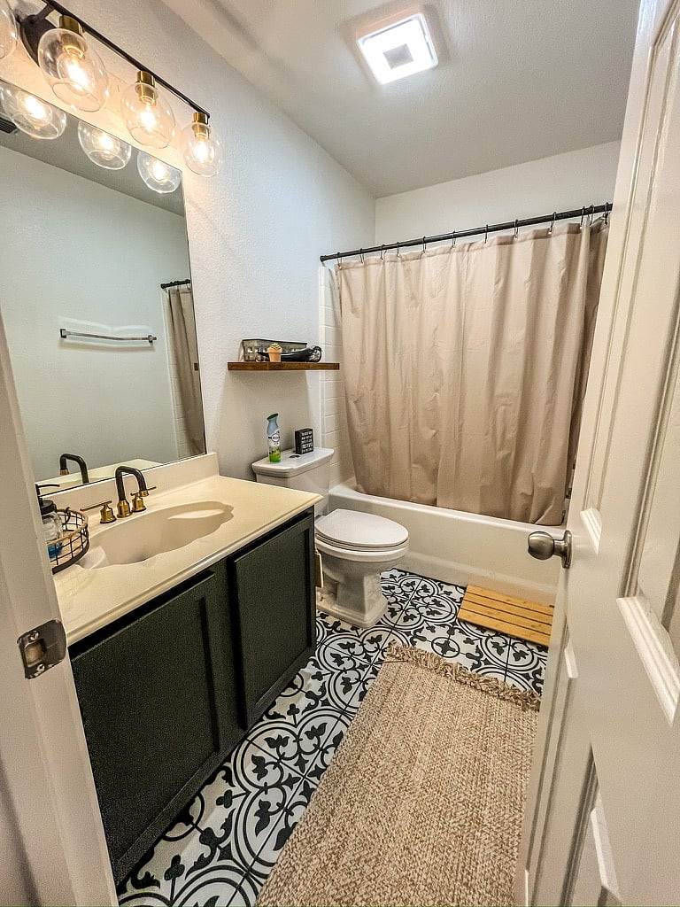 Furnished Finder property 640750_1 photo 13