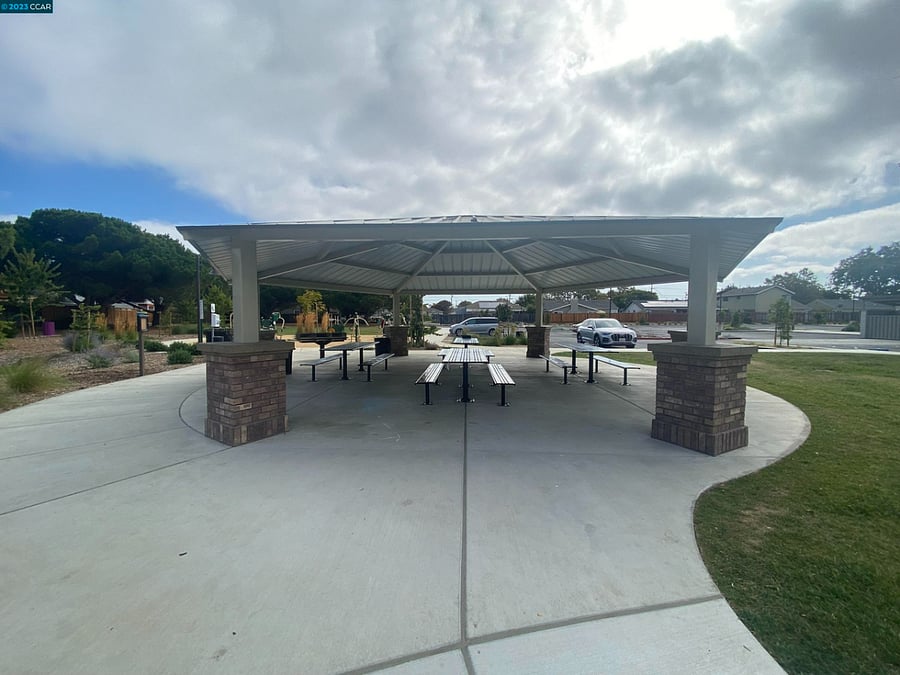 Park located behind property- picnic areas