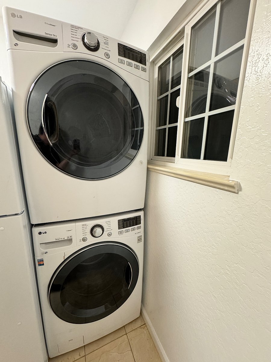 in unit FREE laundry- washer/dryer