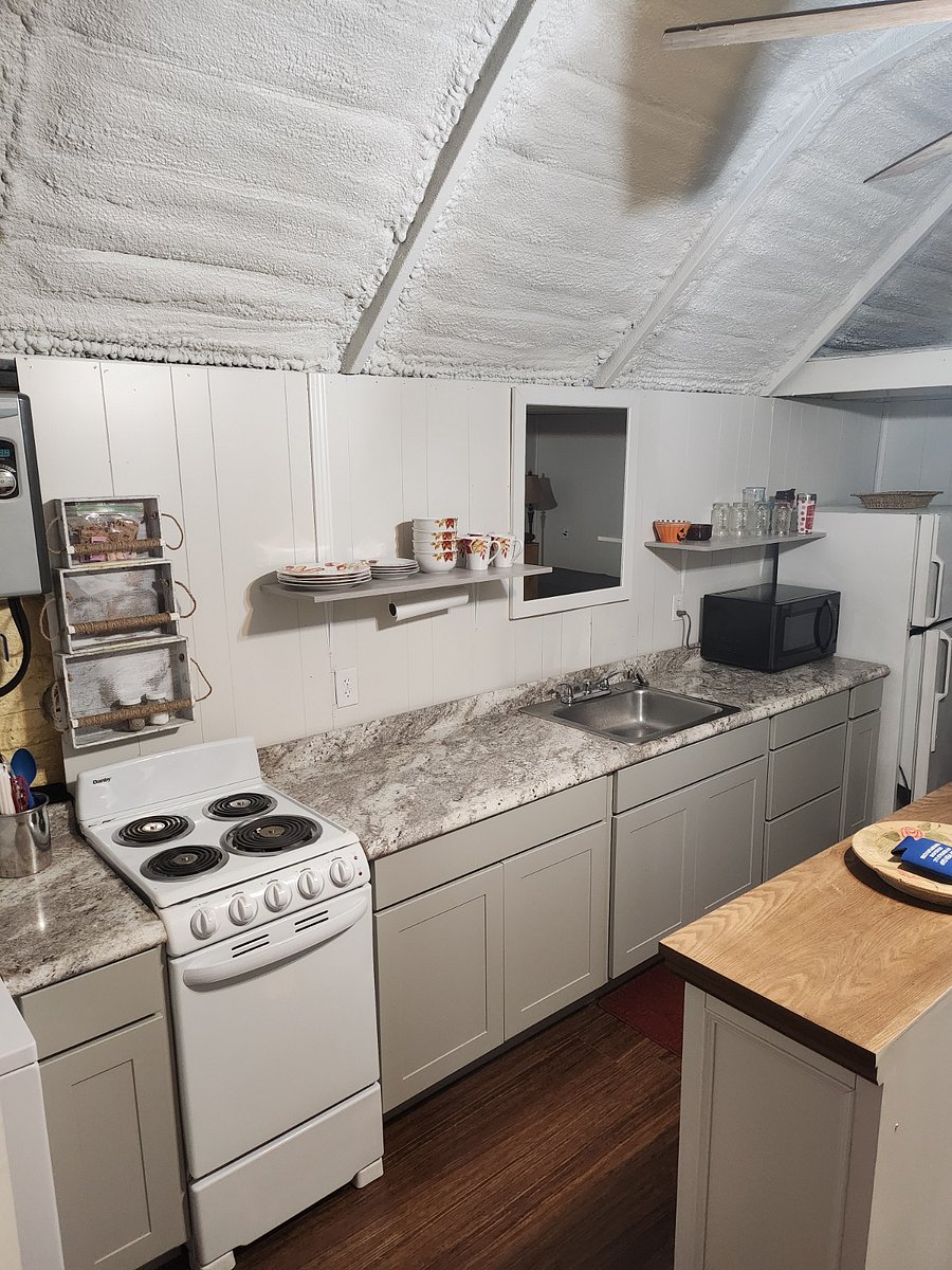 Furnished Finder property 640762_1 photo 3