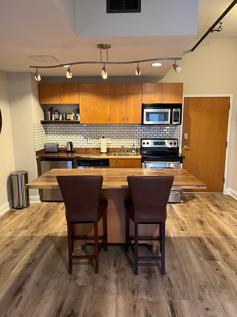 Furnished Finder property 640840_1 photo 8