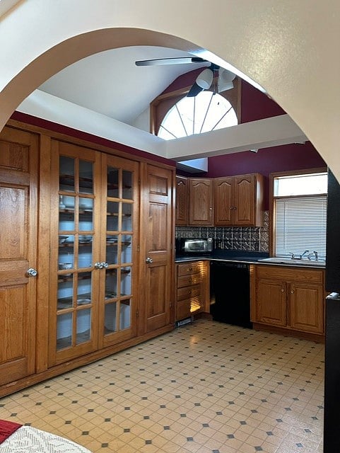 Furnished Finder property 640859_1 photo 11