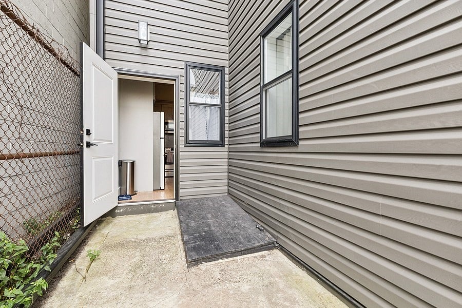 Furnished Finder property 640863_1 photo 25