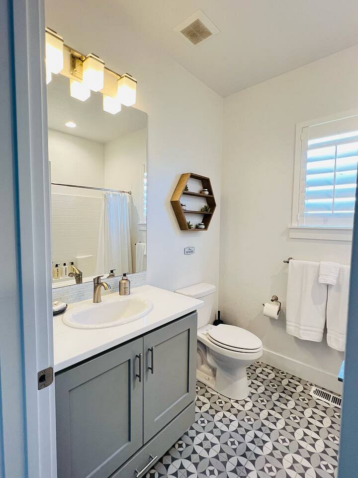 Furnished Finder property 640904_1 photo 23