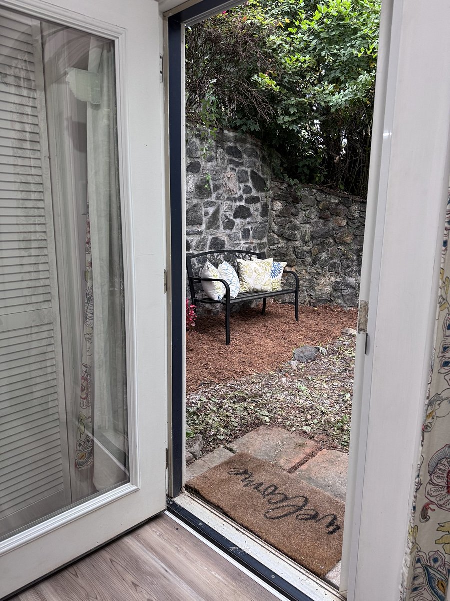 Furnished Finder property 641043_2 photo 9