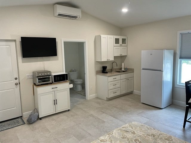 Furnished Finder property 641296_1 photo 4