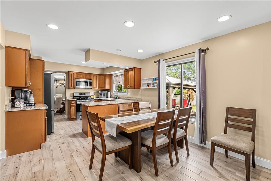 Furnished Finder property 641334_1 photo 22