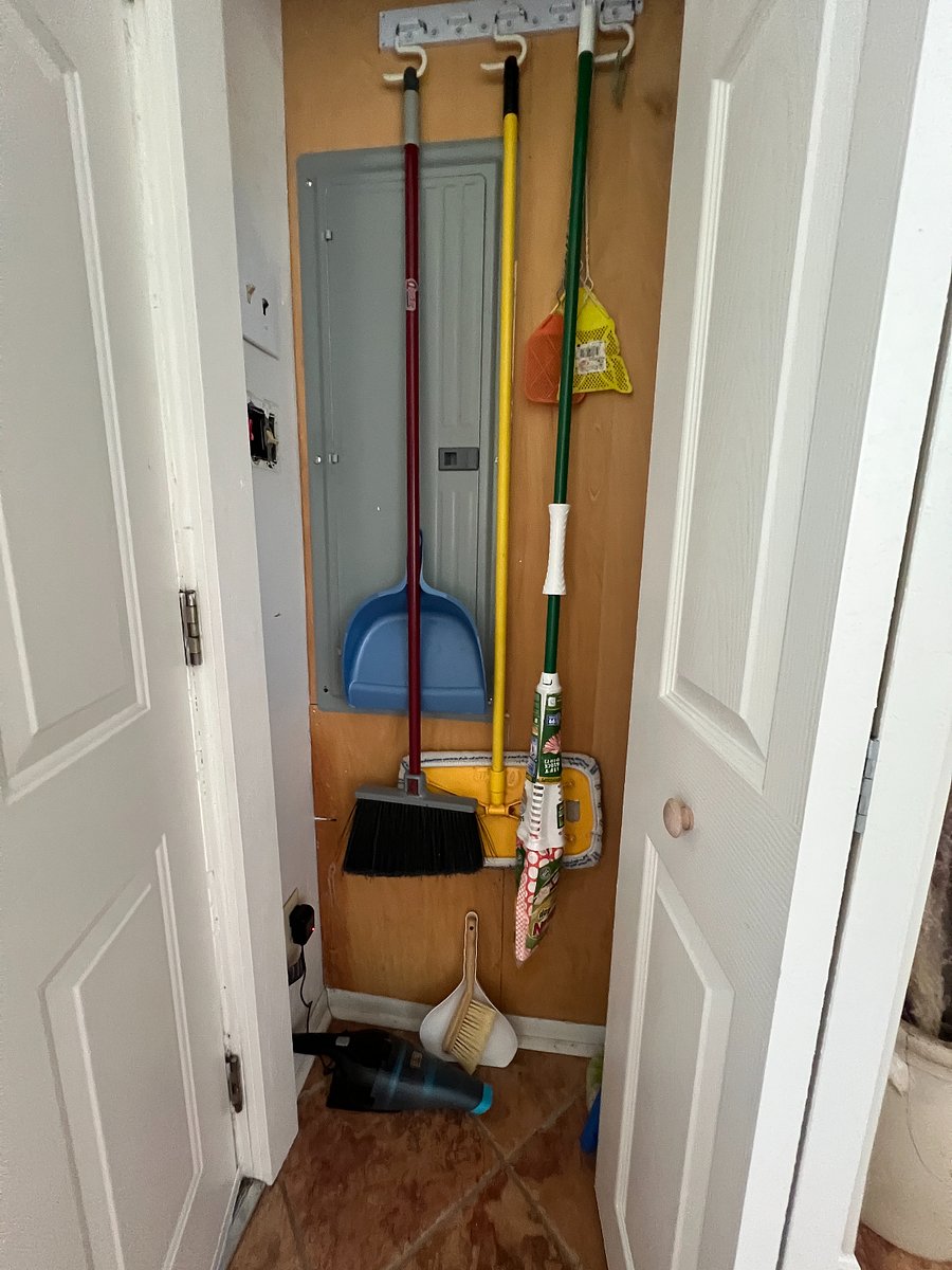 Broom, mop, swiffer, Dustbuster