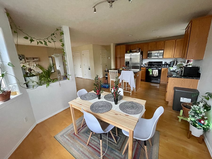 Shared dining and full kitchen with dishwasher, gas stove and brand new microwave.